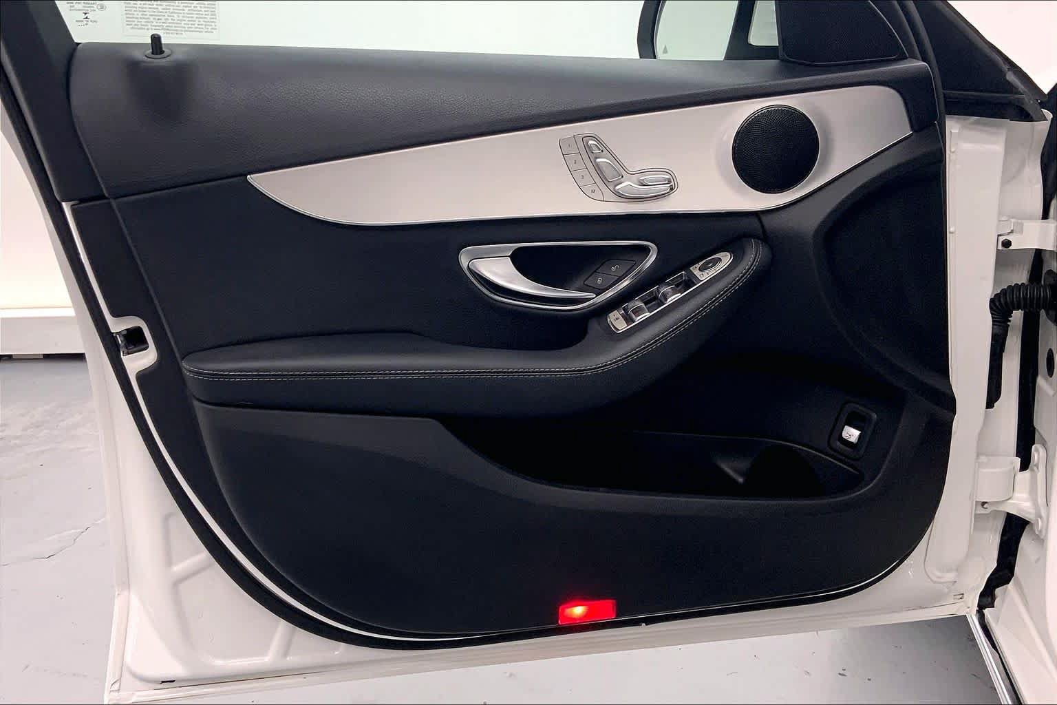 Used 2019 Mercedes-Benz C 300 Sedan image 19