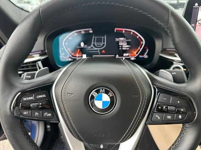 Used 2023 BMW 530i xDrive w/ Convenience Package AWD/4WD image 41