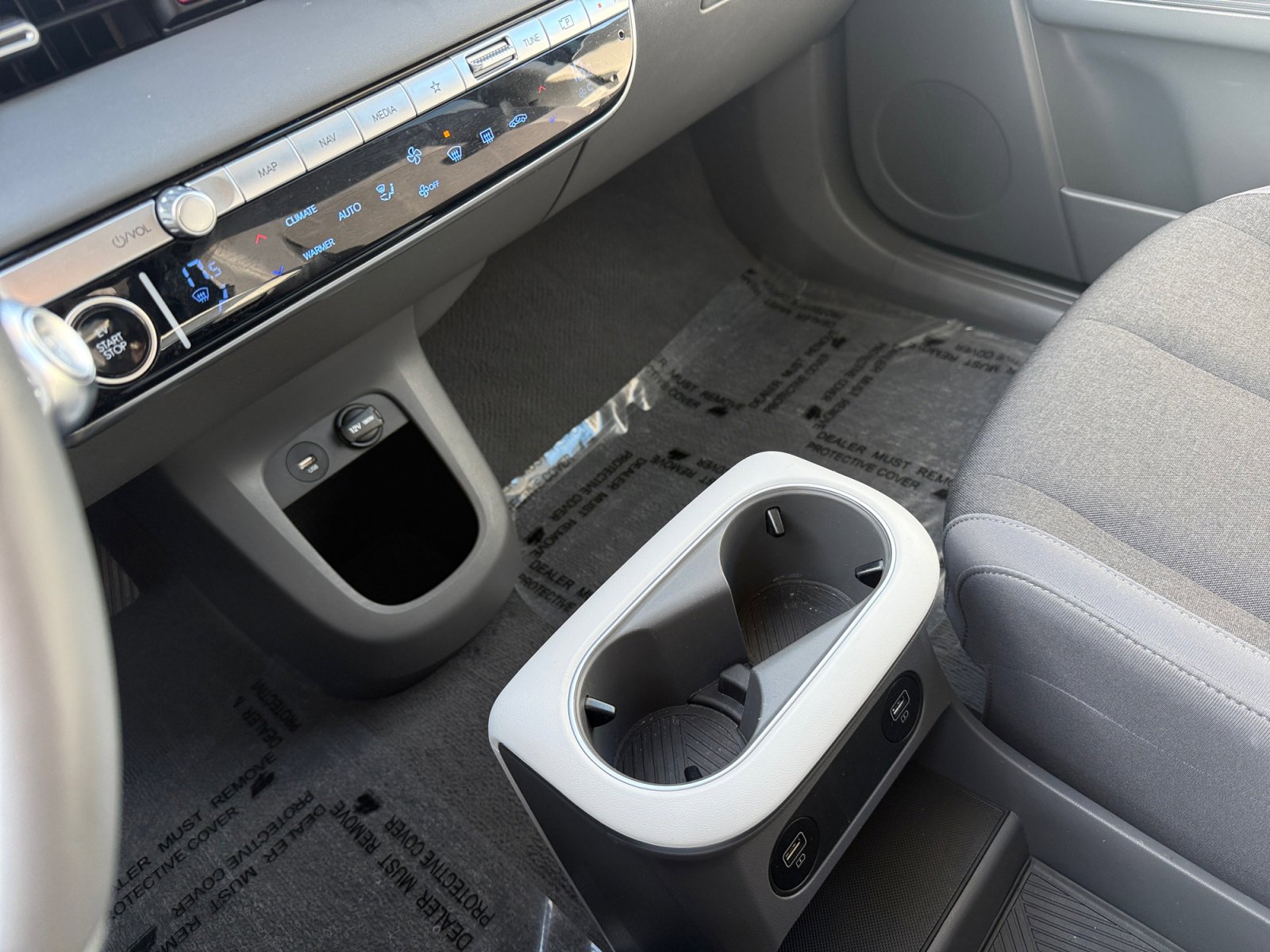 Used 2024 Hyundai Ioniq 5 SE image 13