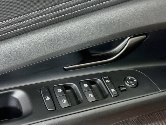 Certified 2025 Hyundai Elantra Sport FWD image 20