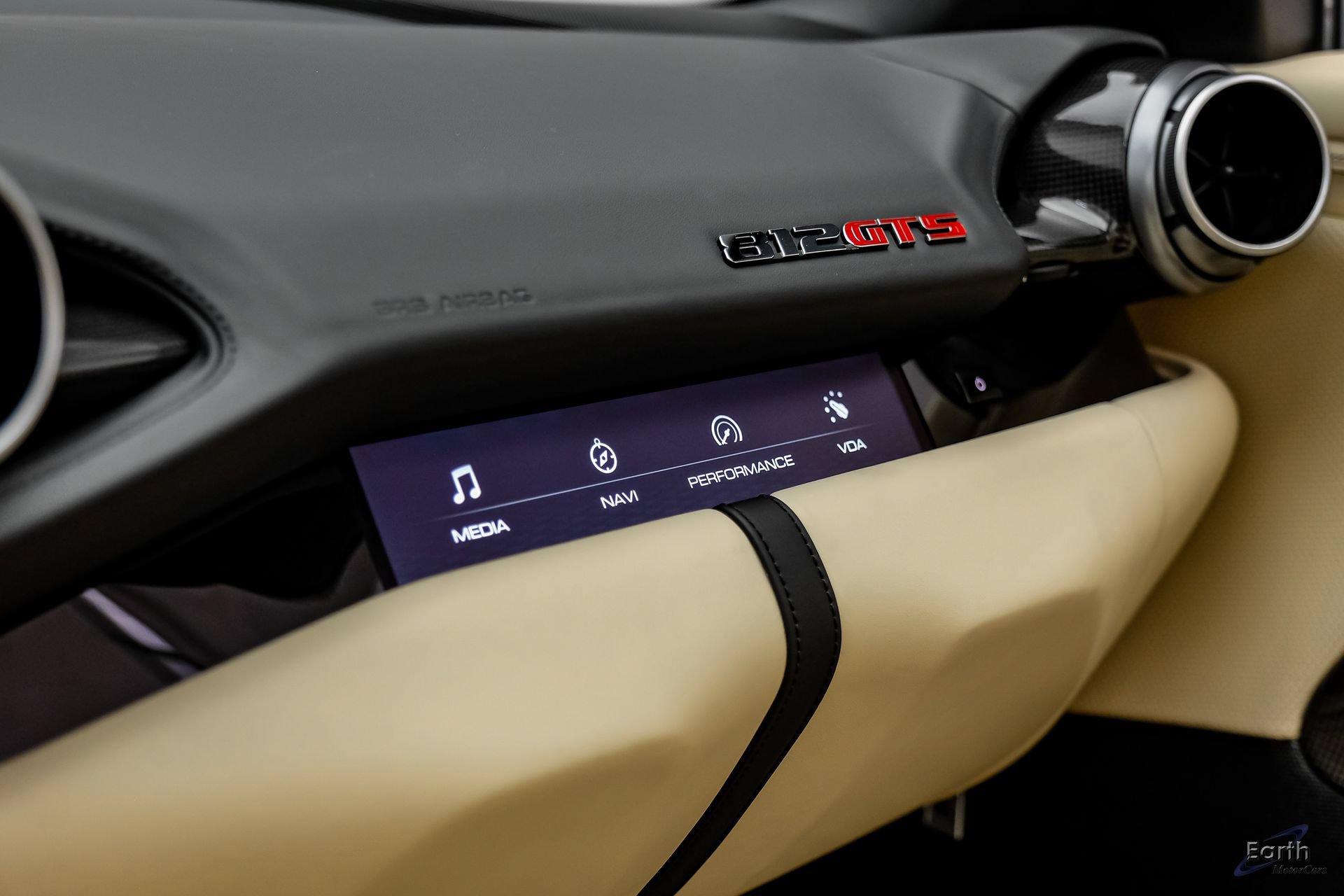 Used 2023 Ferrari 812 GTS RWD image 91
