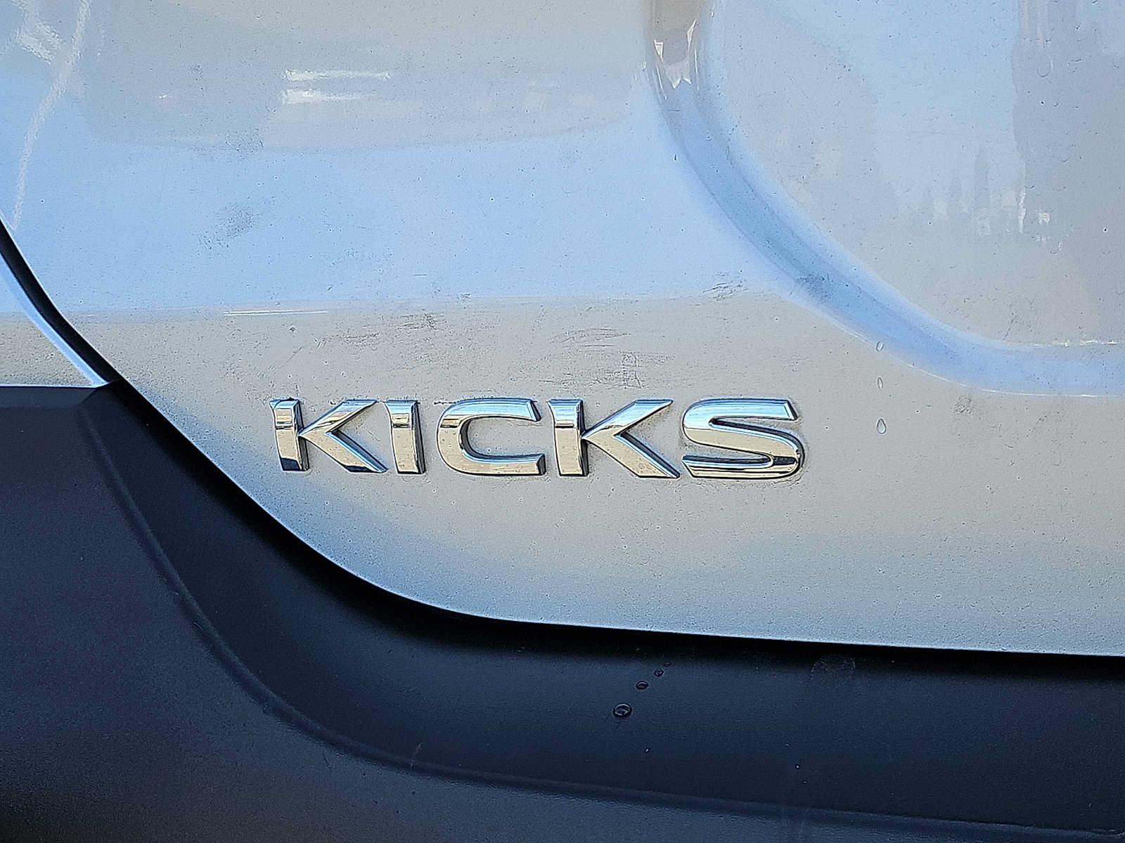 Used 2019 Nissan Kicks SV FWD image 30