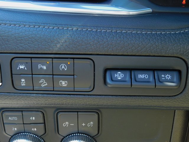 Used 2023 GMC Yukon XL Denali image 34