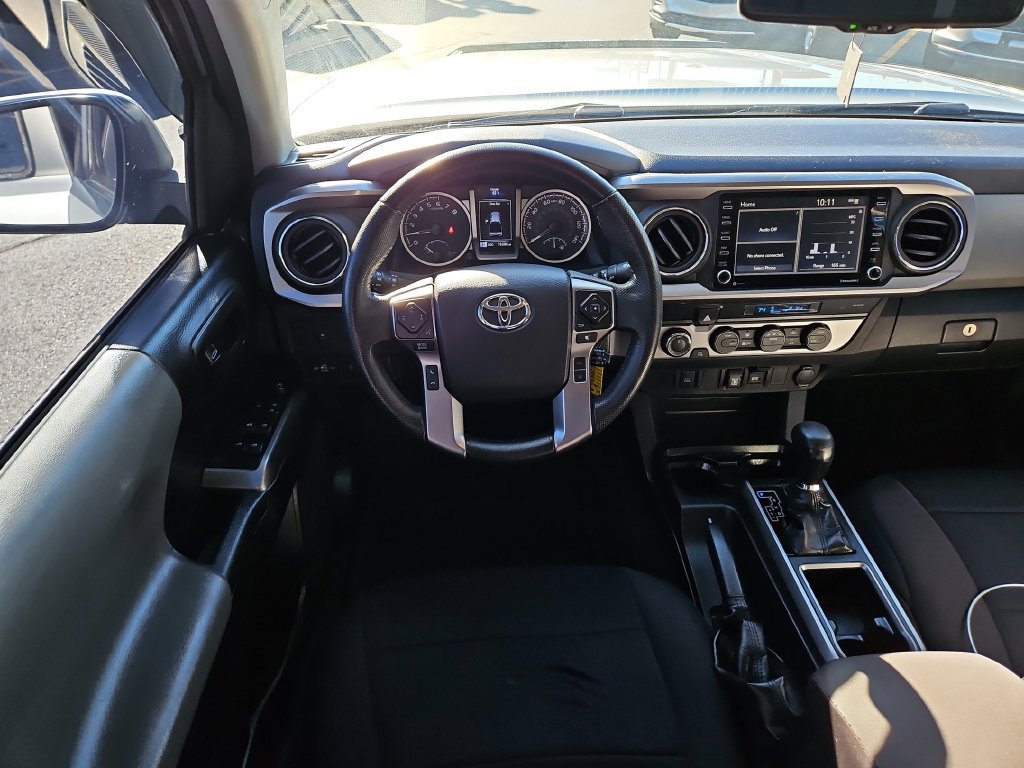 Used 2022 Toyota Tacoma SR5 AWD/4WD image 11
