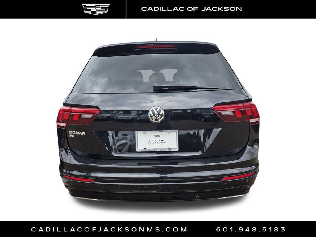 Used 2021 Volkswagen Tiguan SE R-Line FWD image 3