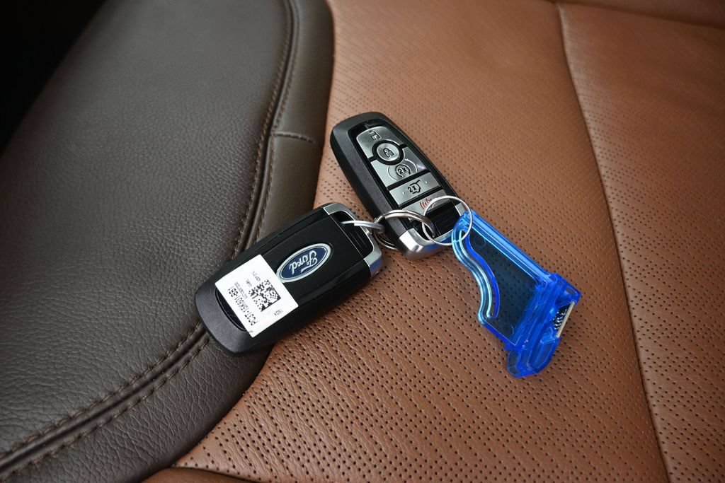 Used 2021 Ford Explorer King Ranch w/ Premium Technology Package AWD/4WD image 73