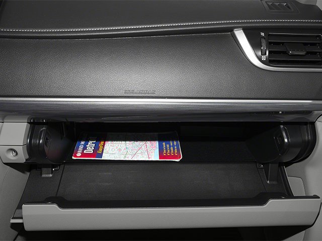 Used 2013 Toyota Camry XLE w/ Leather Pkg FWD image 16