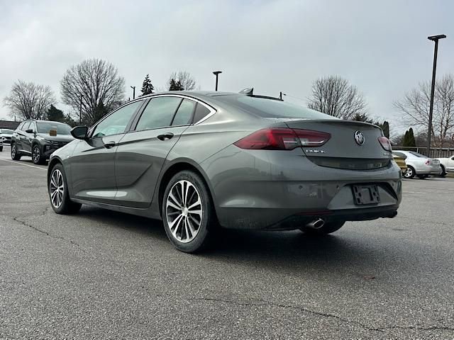 Used 2018 Buick Regal Essence w/ Driver Confidence Package #1 image 3