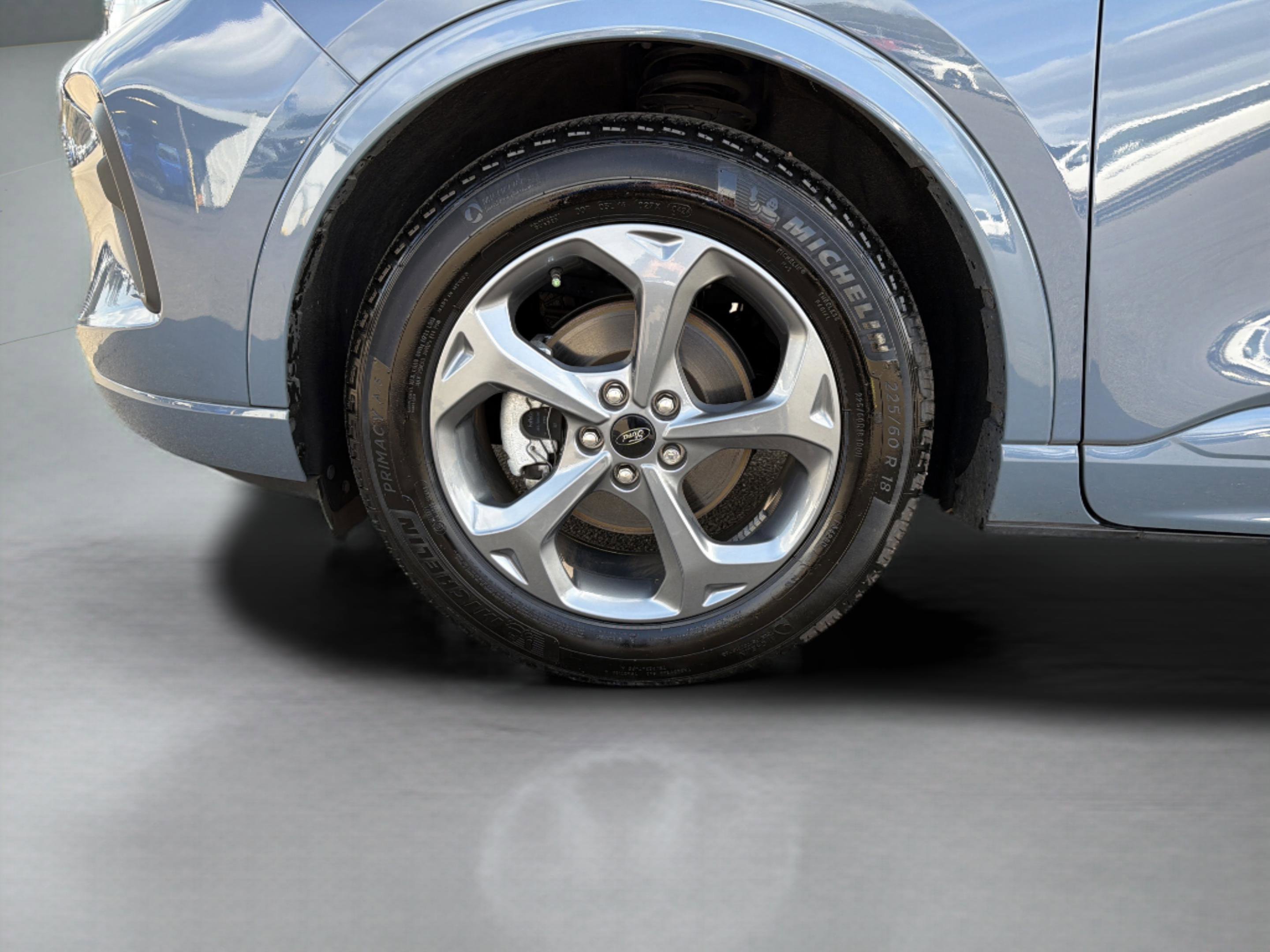 Used 2024 Ford Escape ST-Line w/ Tech Pack #1 image 9