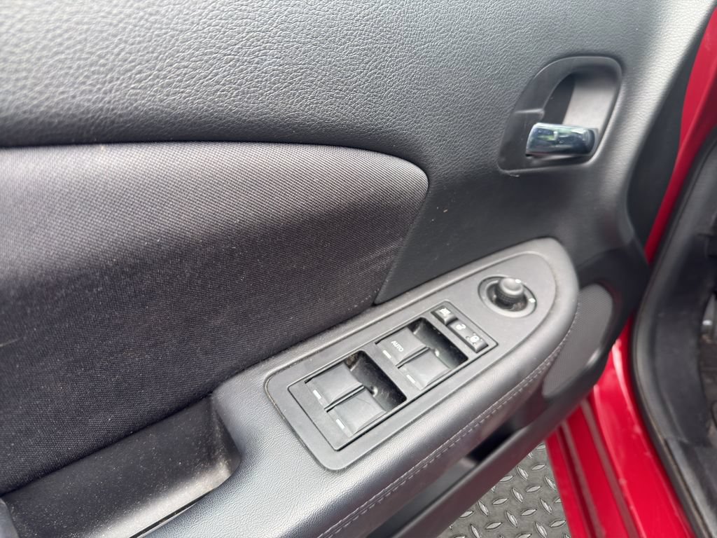 Used 2013 Chrysler 200 Touring FWD image 18
