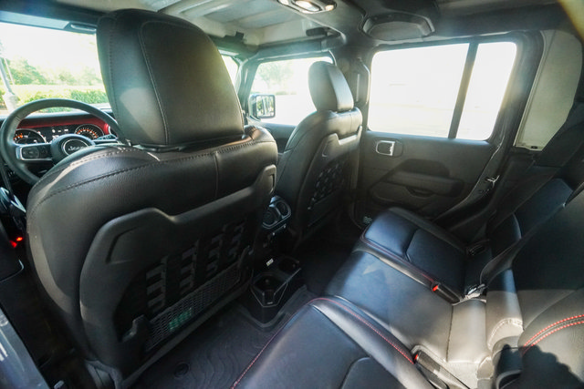 Used 2023 Jeep Gladiator Rubicon w/ LED Lighting Group AWD/4WD image 20