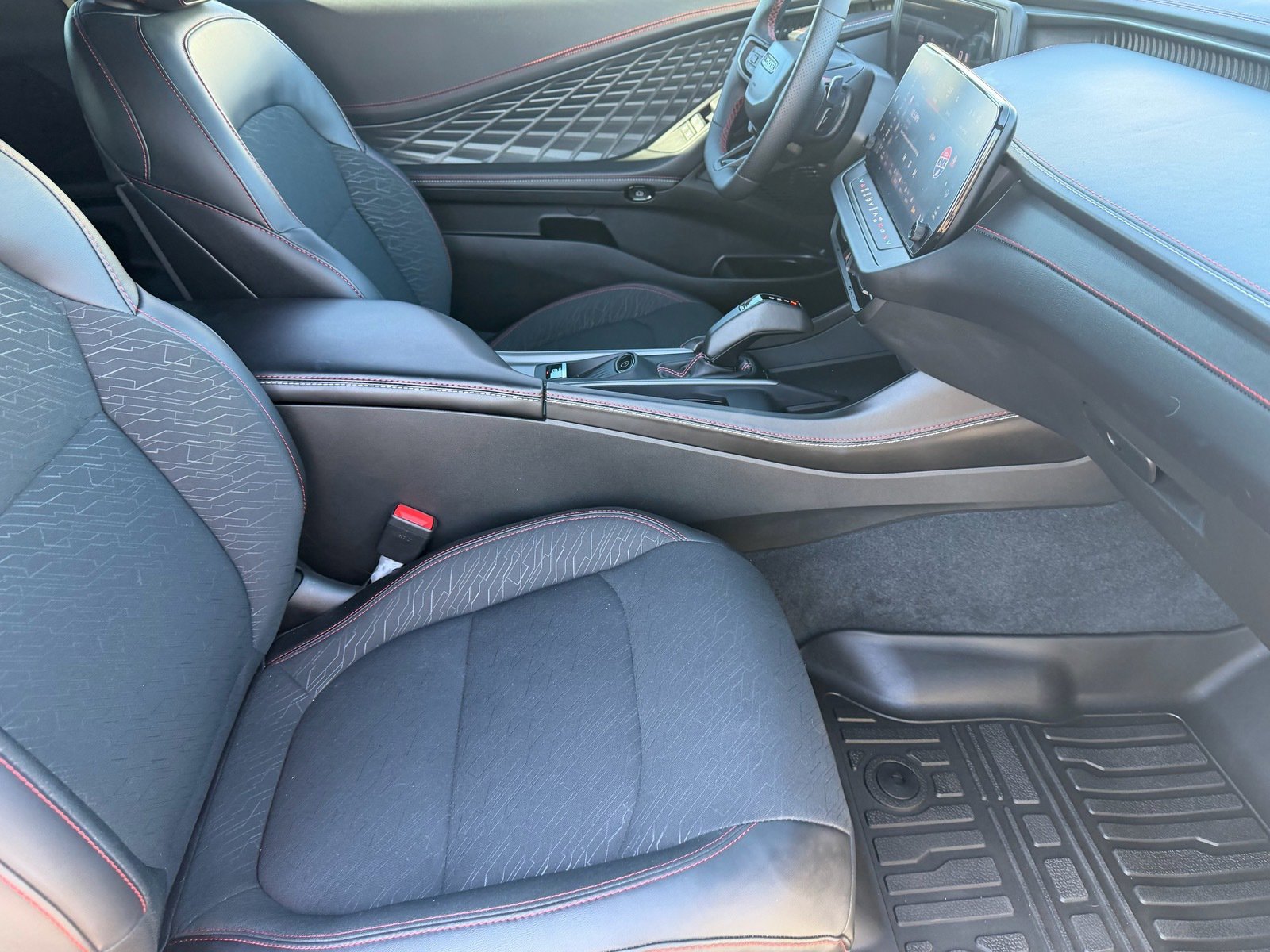 Used 2025 Dodge Charger R/T w/ Quick Order Package 25M R/T image 12