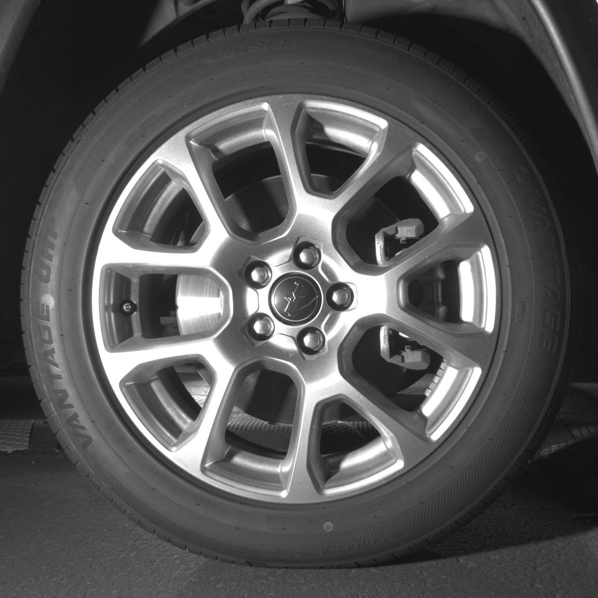 Used 2025 Jeep Compass Limited image 13