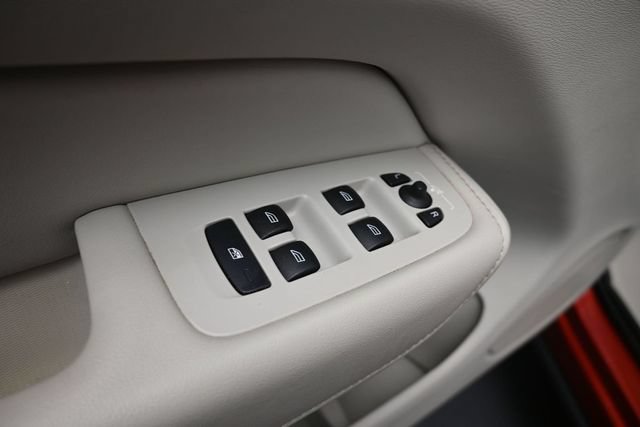 Used 2023 Volvo XC60 B5 Core w/ Climate Package FWD image 20