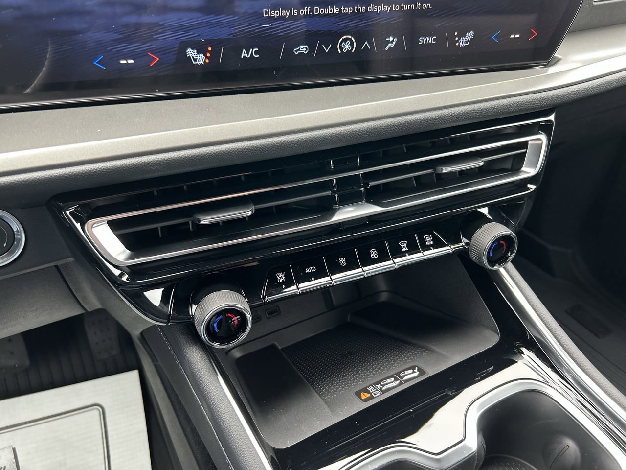 New 2026 Chevrolet Traverse LT image 28