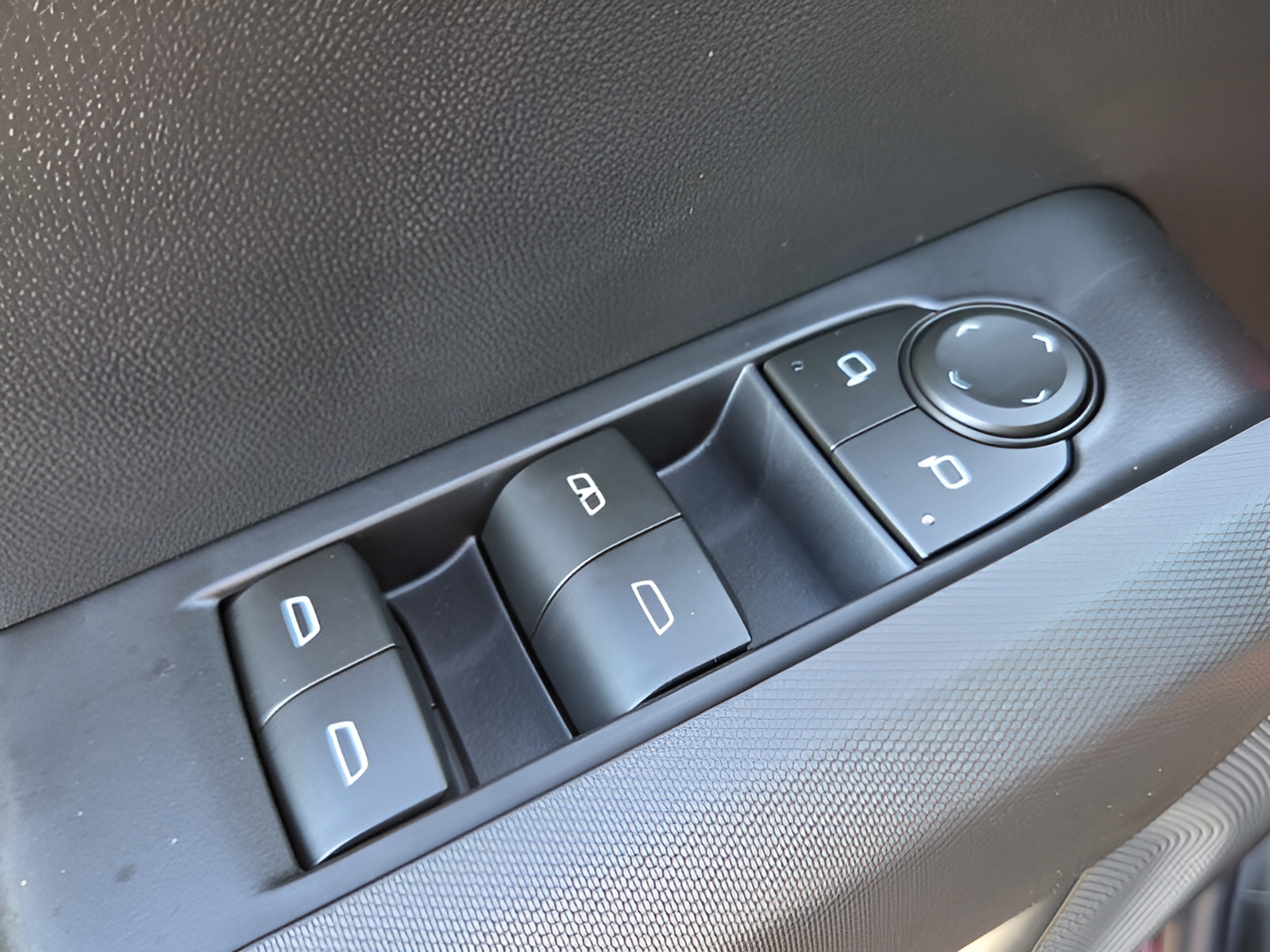 New 2026 Chevrolet Colorado Trail Boss AWD/4WD image 34