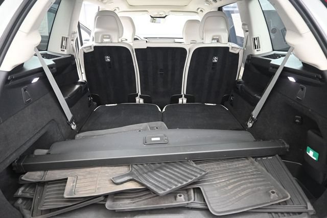 Used 2025 Volvo XC90 B5 Plus w/ Protection Package Premier AWD/4WD image 19