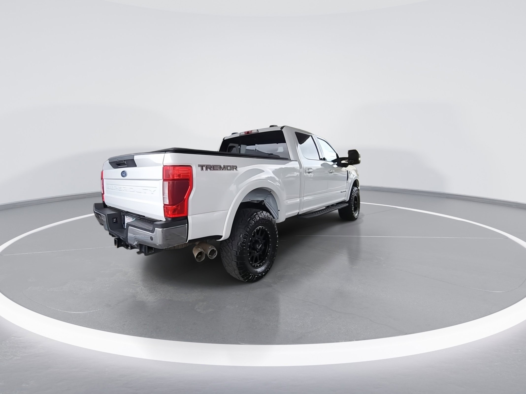 Used 2021 Ford F250 Lariat w/ Tremor Off-Road Package image 7