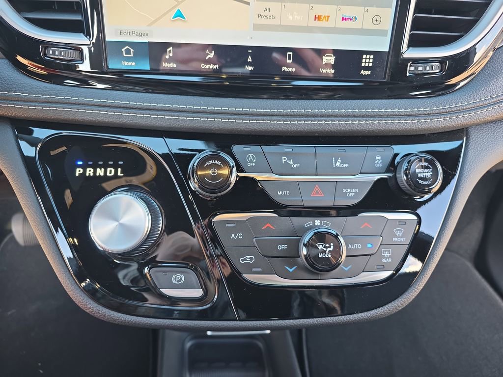 New 2026 Chrysler Pacifica Select image 23