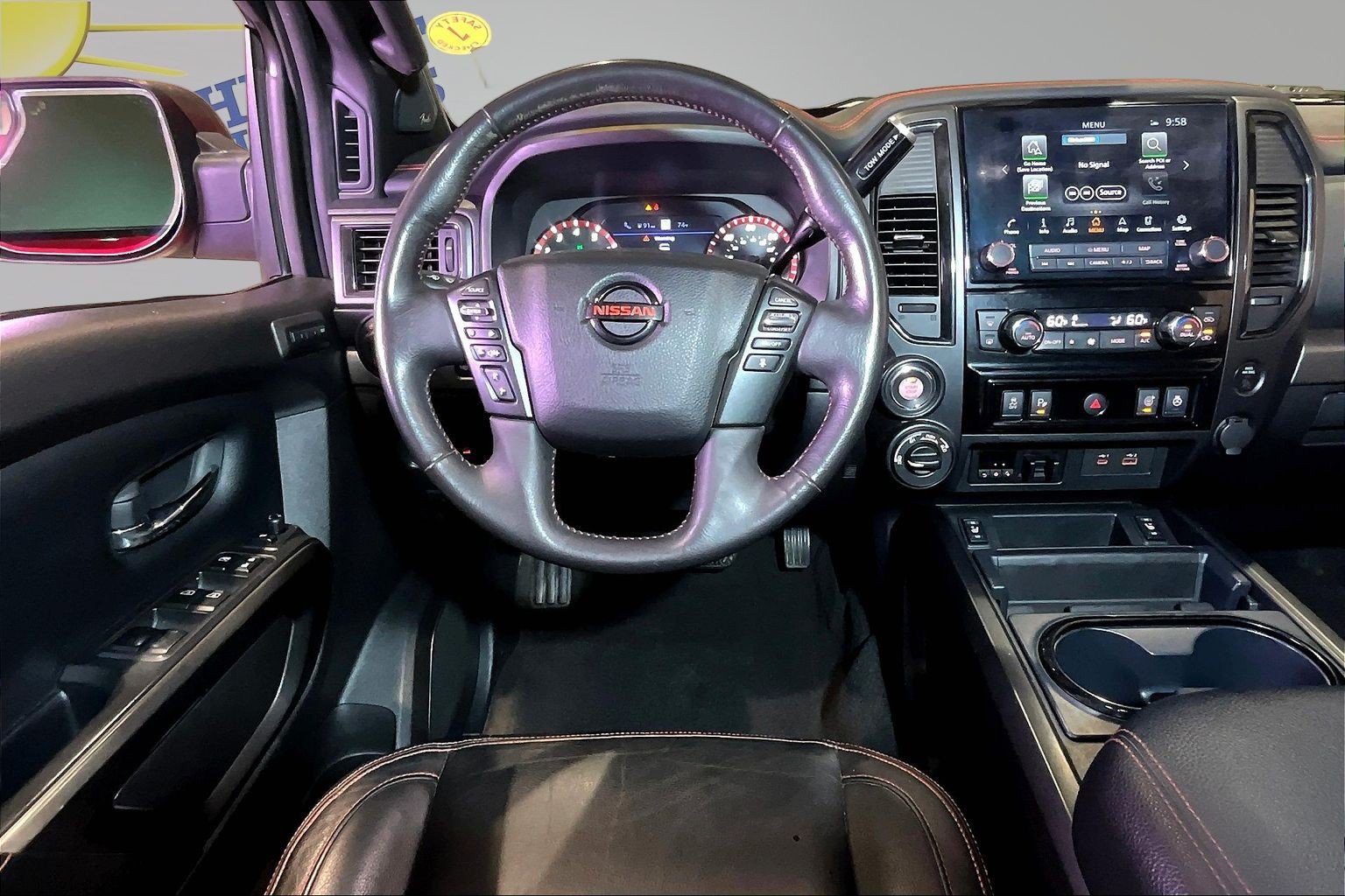 Used 2021 Nissan Titan PRO-4X w/ Pro-4x Convenience Package AWD/4WD image 10