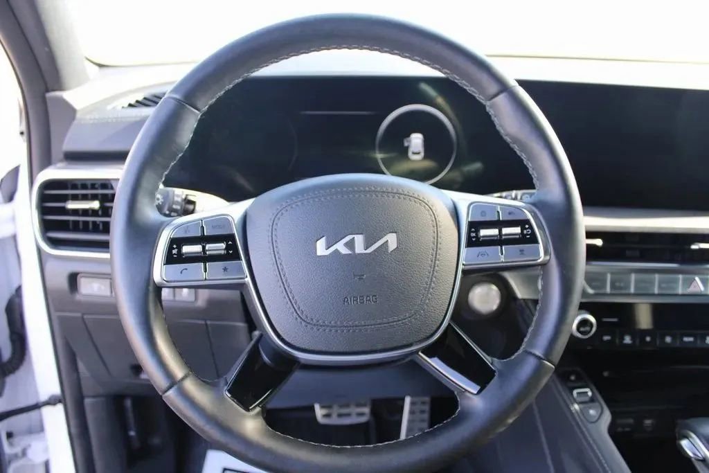 Used 2025 Kia Telluride SX X-Line image 14