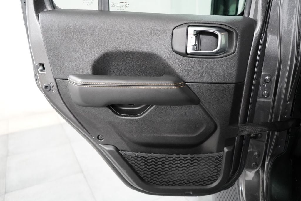 Used 2025 Jeep Wrangler Unlimited Sahara AWD/4WD image 22