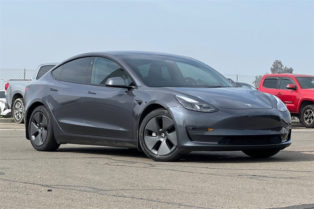 Used 2022 Tesla Model 3 Long Range image 2