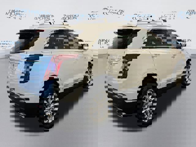 New 2026 Cadillac XT5 Luxury image 5