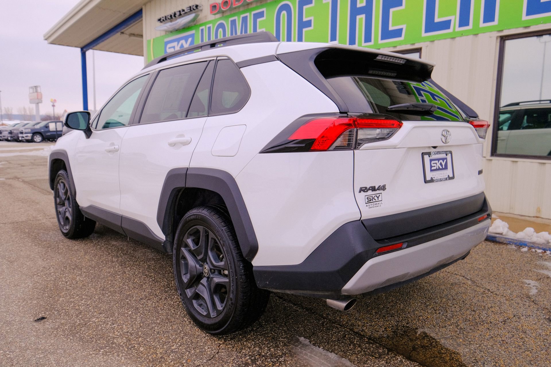 Used 2024 Toyota RAV4 Adventure image 6