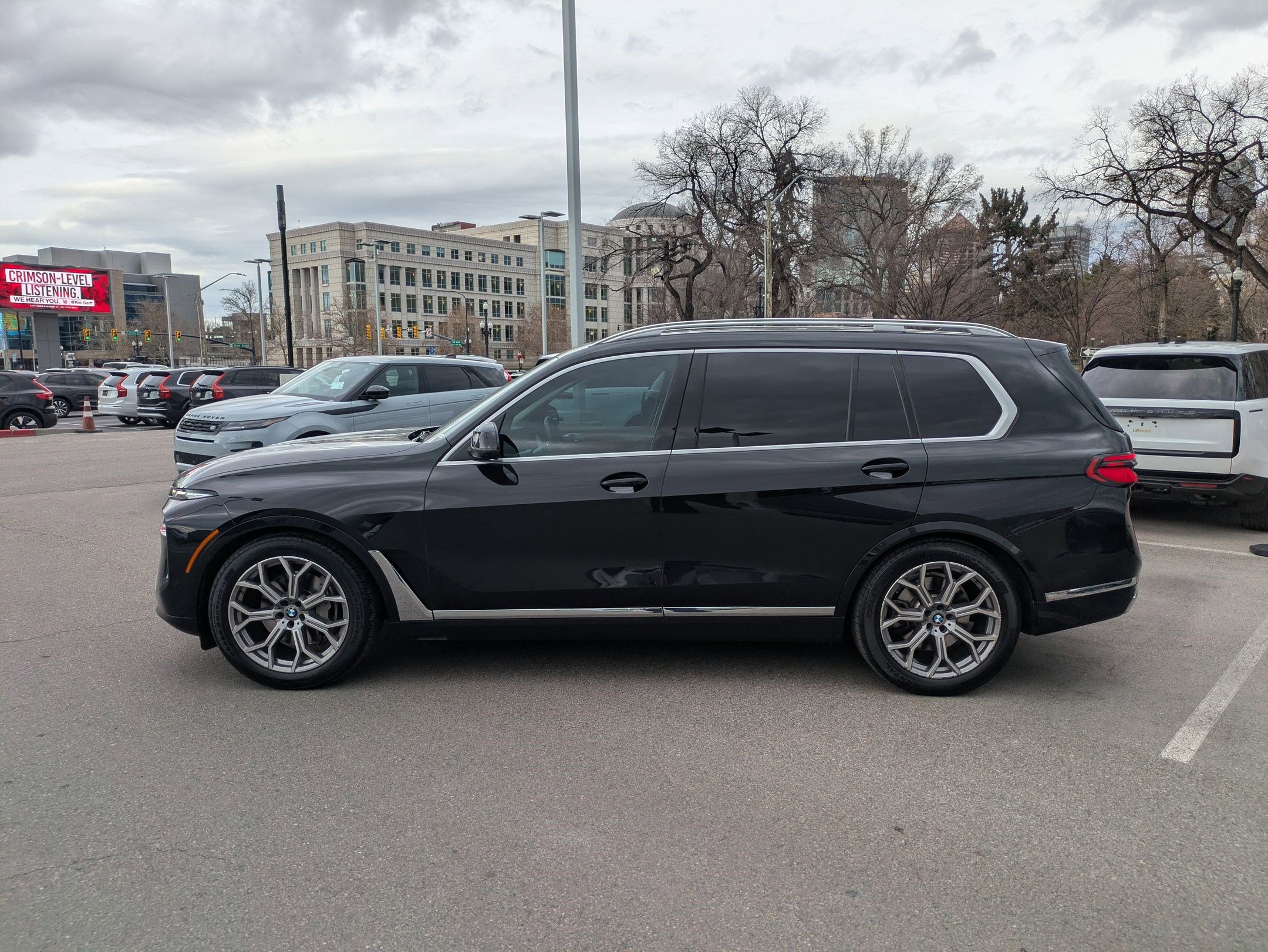 Used 2023 BMW X7 xDrive40i w/ Premium Package image 7