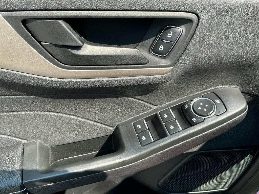 Used 2022 Ford Escape SE w/ SE Sport Appearance Package AWD/4WD image 23