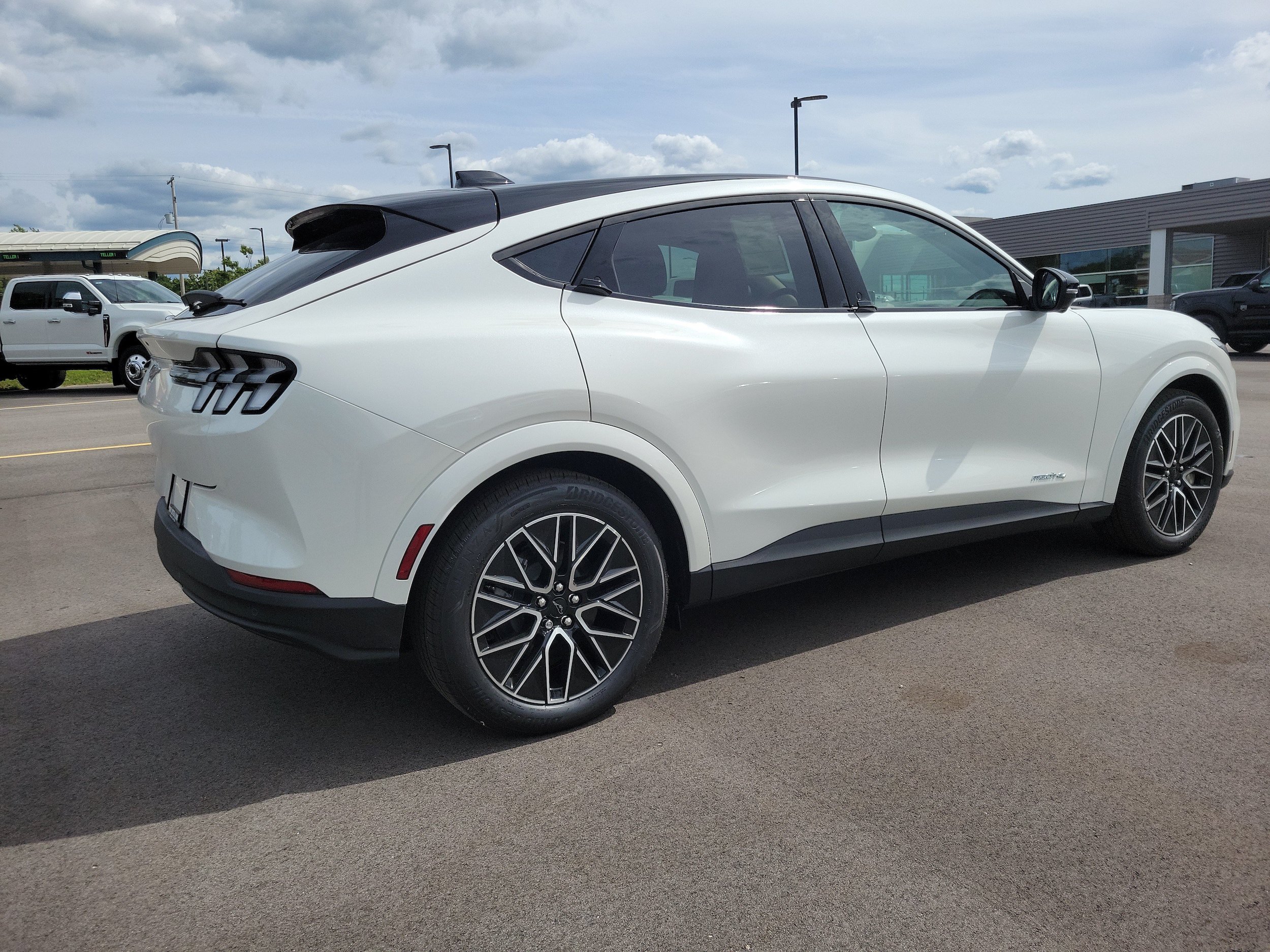 New 2026 Ford Mustang Mach-E Premium AWD/4WD image 4