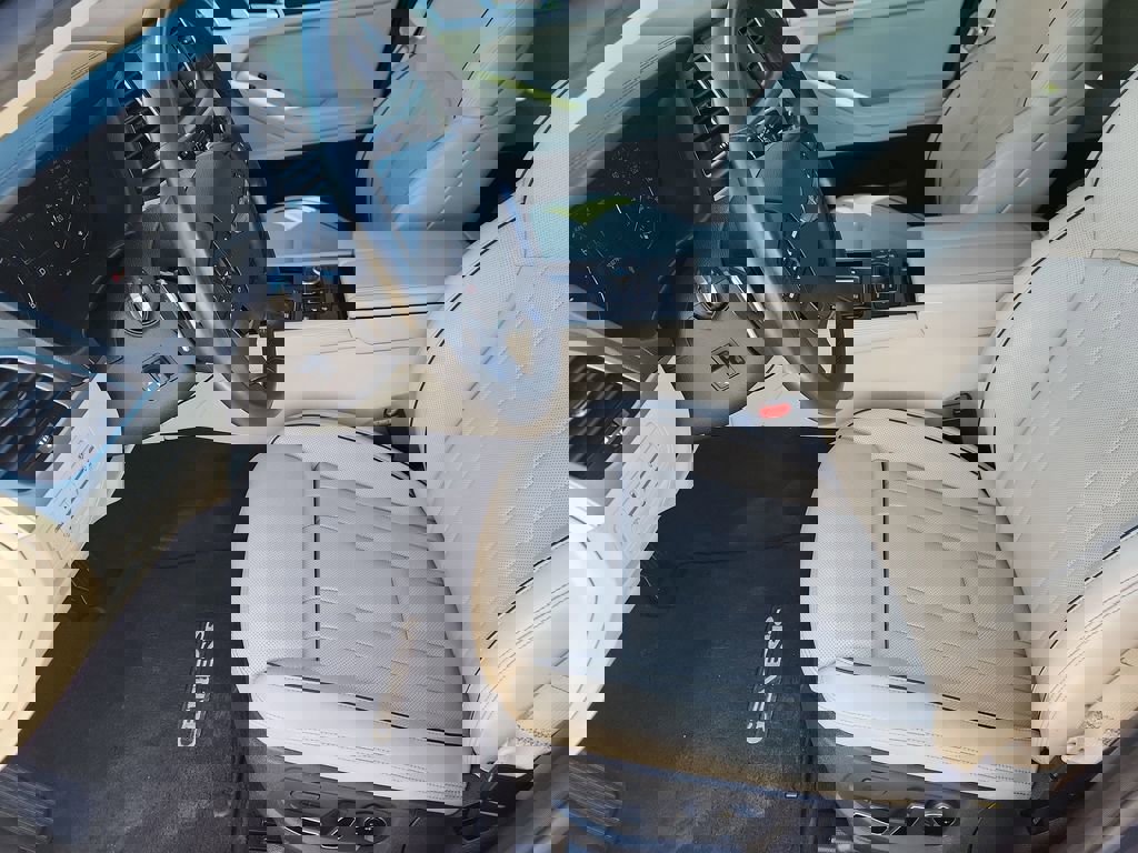 Used 2017 Genesis G80 3.8 w/ Option Group 03 image 8