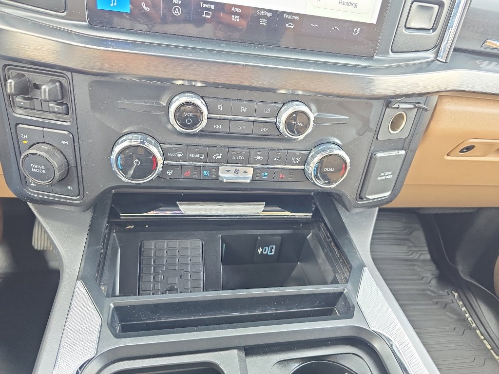 Used 2024 Ford F350 Lariat w/ Chrome Package image 31