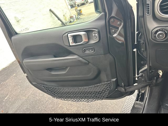 Used 2018 Jeep Wrangler Unlimited Sahara AWD/4WD image 19