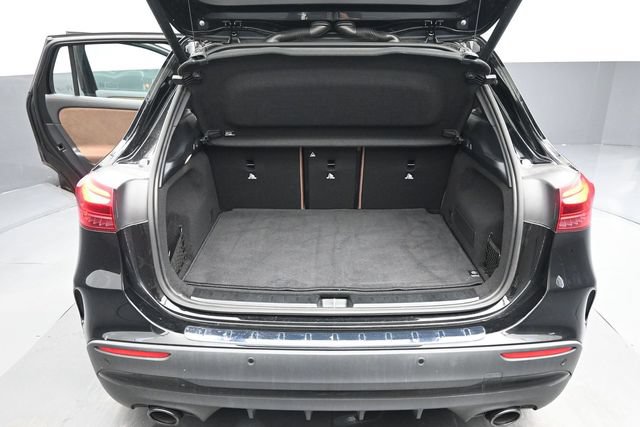 Used 2025 Mercedes-Benz GLA 35 AMG 4MATIC image 23
