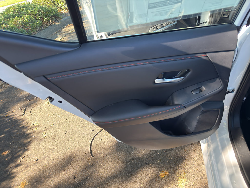 New 2025 Nissan Sentra SR image 30