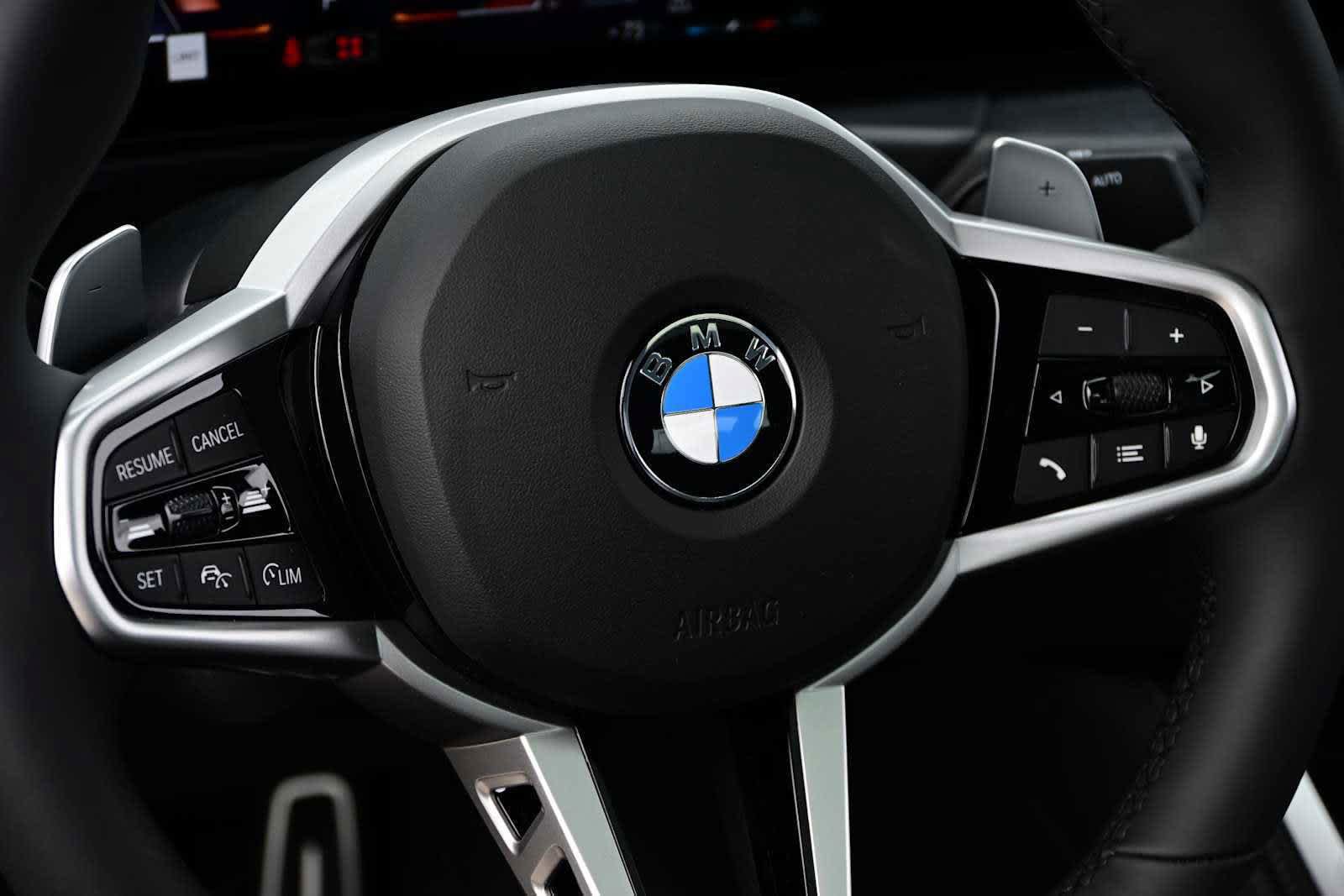 Used 2025 BMW 430i Coupe w/ M Sport Package RWD image 11