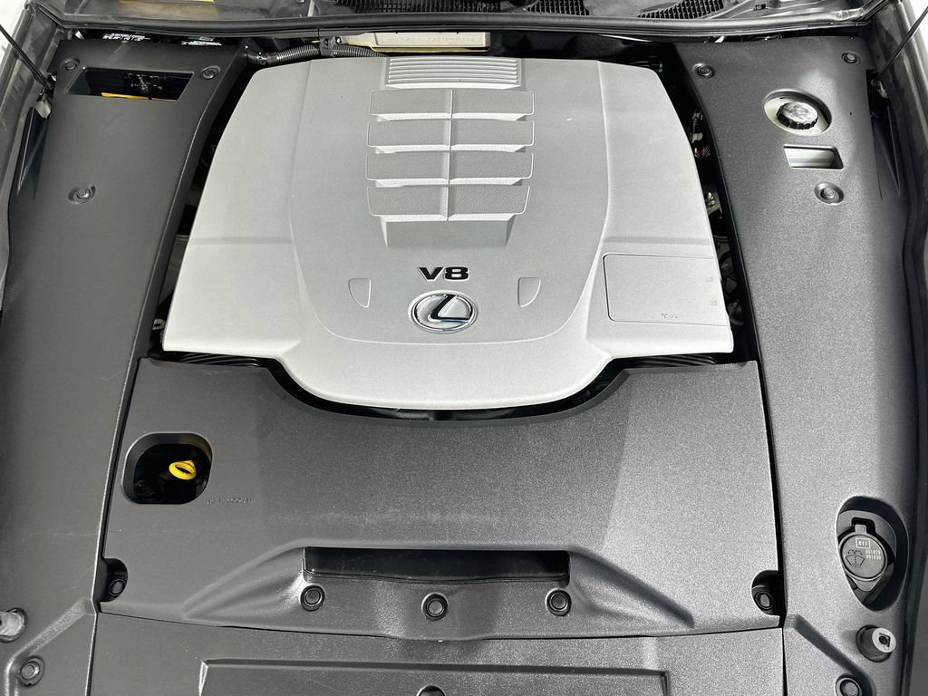 Used 2016 Lexus LS 460 w/ Comfort Package RWD image 31