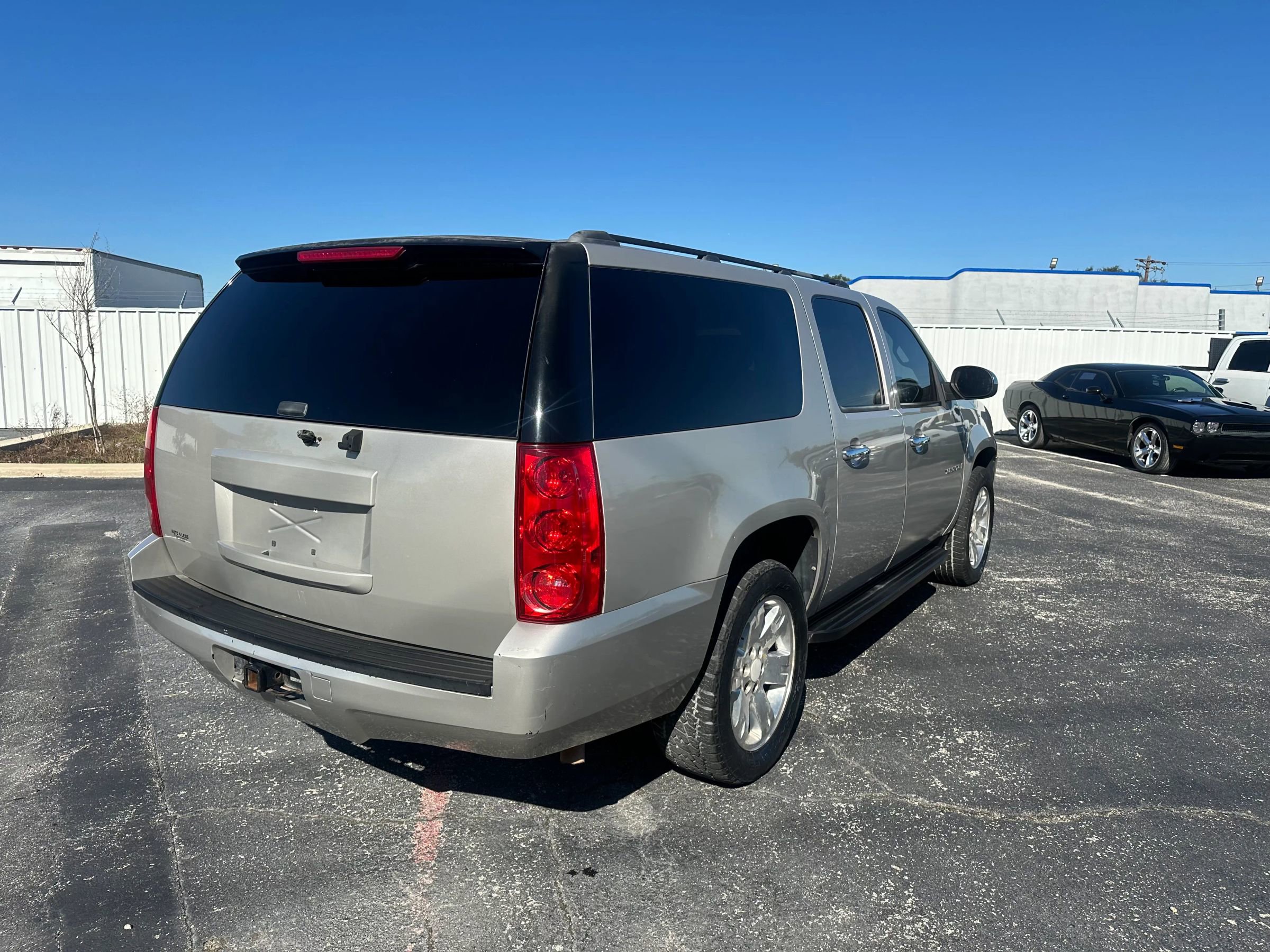 Used 2007 GMC Yukon XL SLE image 5