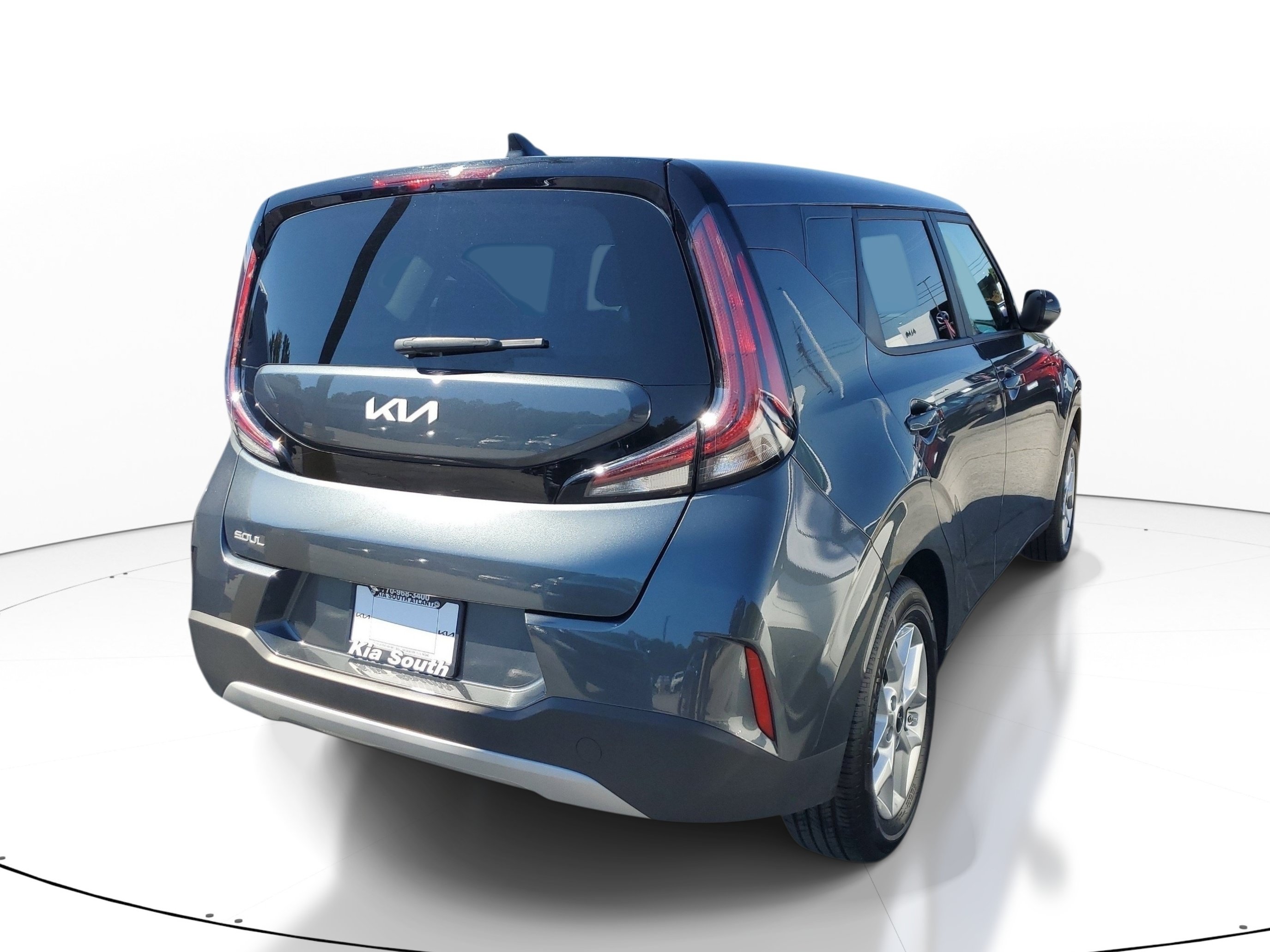 Used 2025 Kia Soul LX w/ LX Technology Package FWD image 6