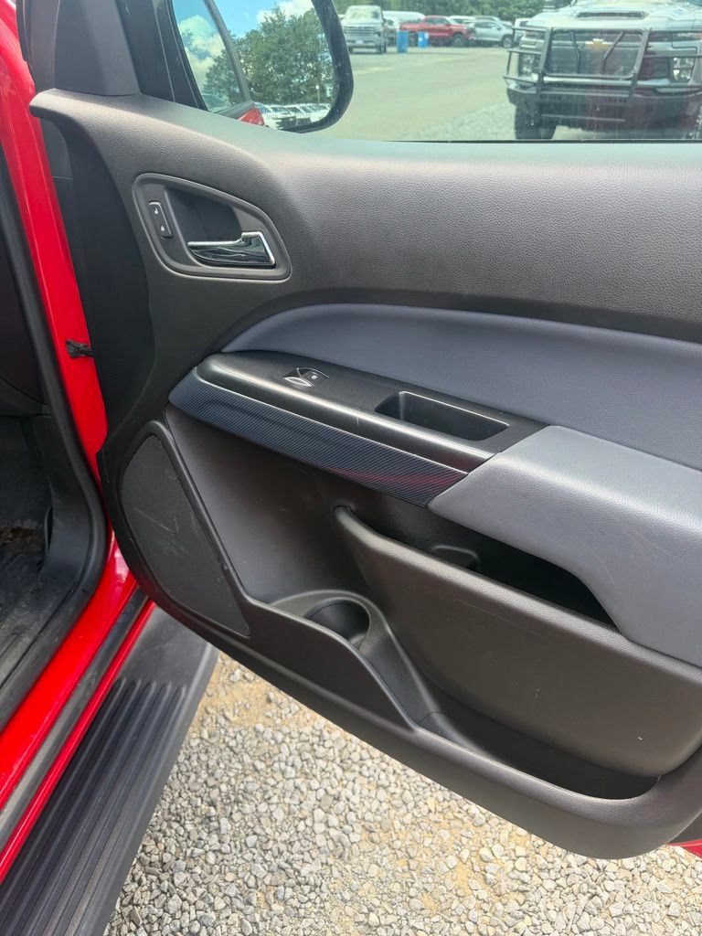 Used 2017 Chevrolet Colorado Z71 AWD/4WD image 19