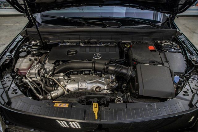 Certified 2022 Mercedes-Benz GLB 250 4MATIC image 5