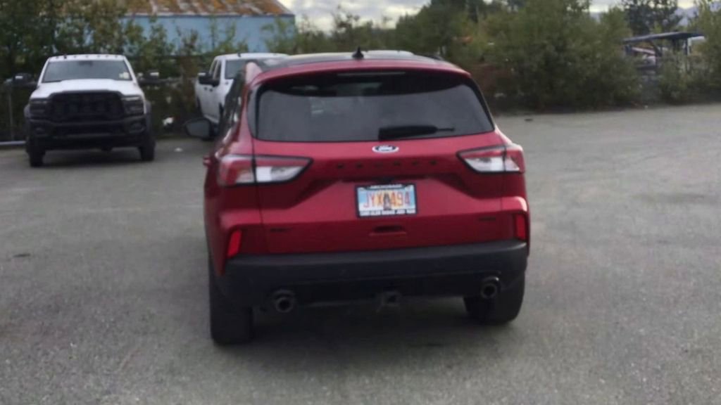 Used 2022 Ford Escape SEL w/ SEL Stealth AWD Package image 7