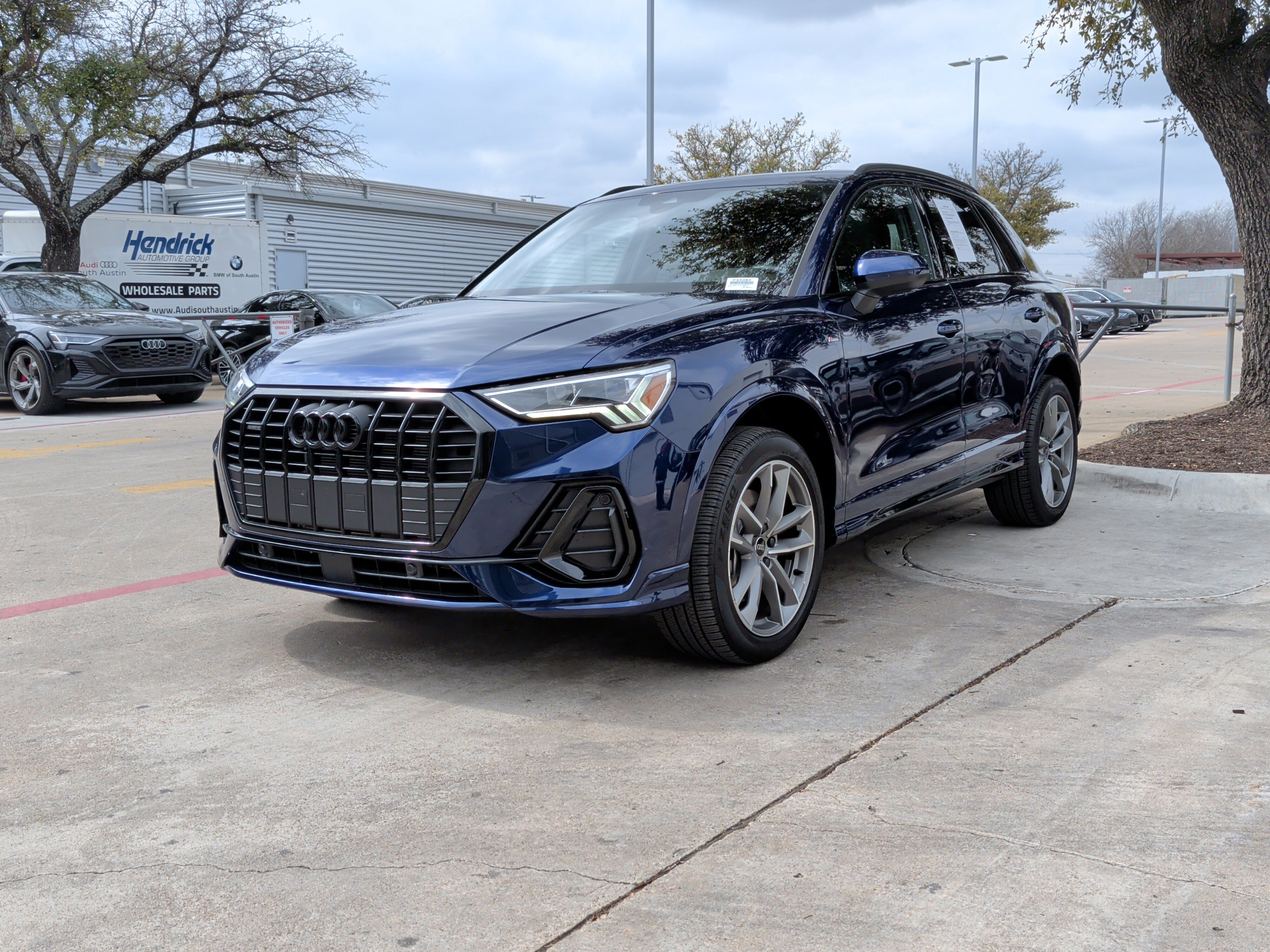Certified 2025 Audi Q3 2.0T Premium w/ Convenience Package image 5
