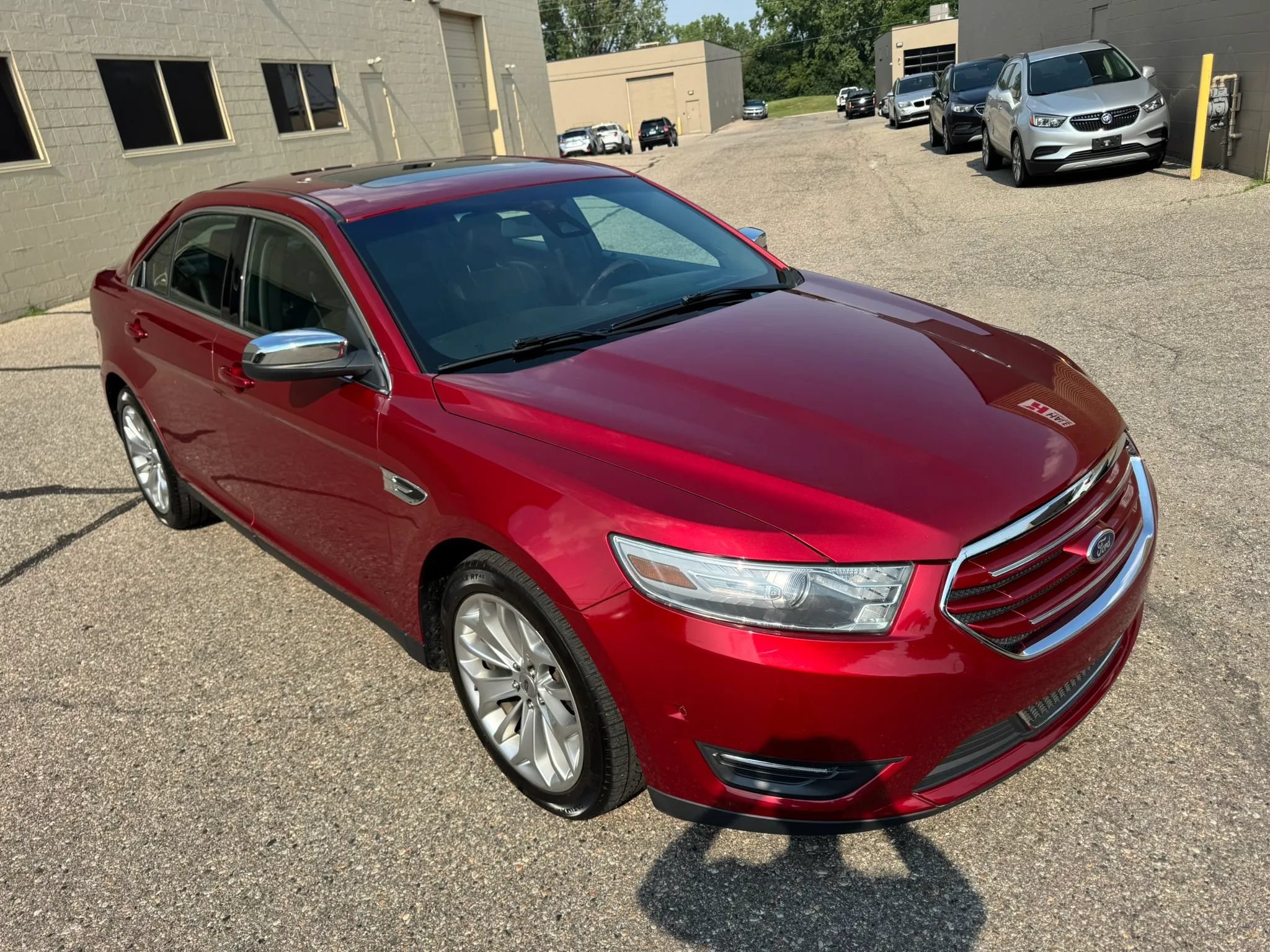 Used 2014 Ford Taurus Limited w/ Equipment Group 301A AWD/4WD image 13