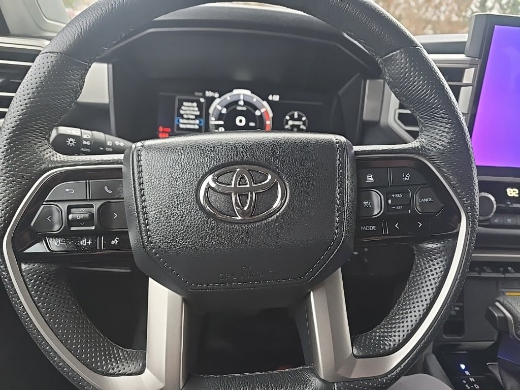 Used 2024 Toyota Tundra Limited image 21