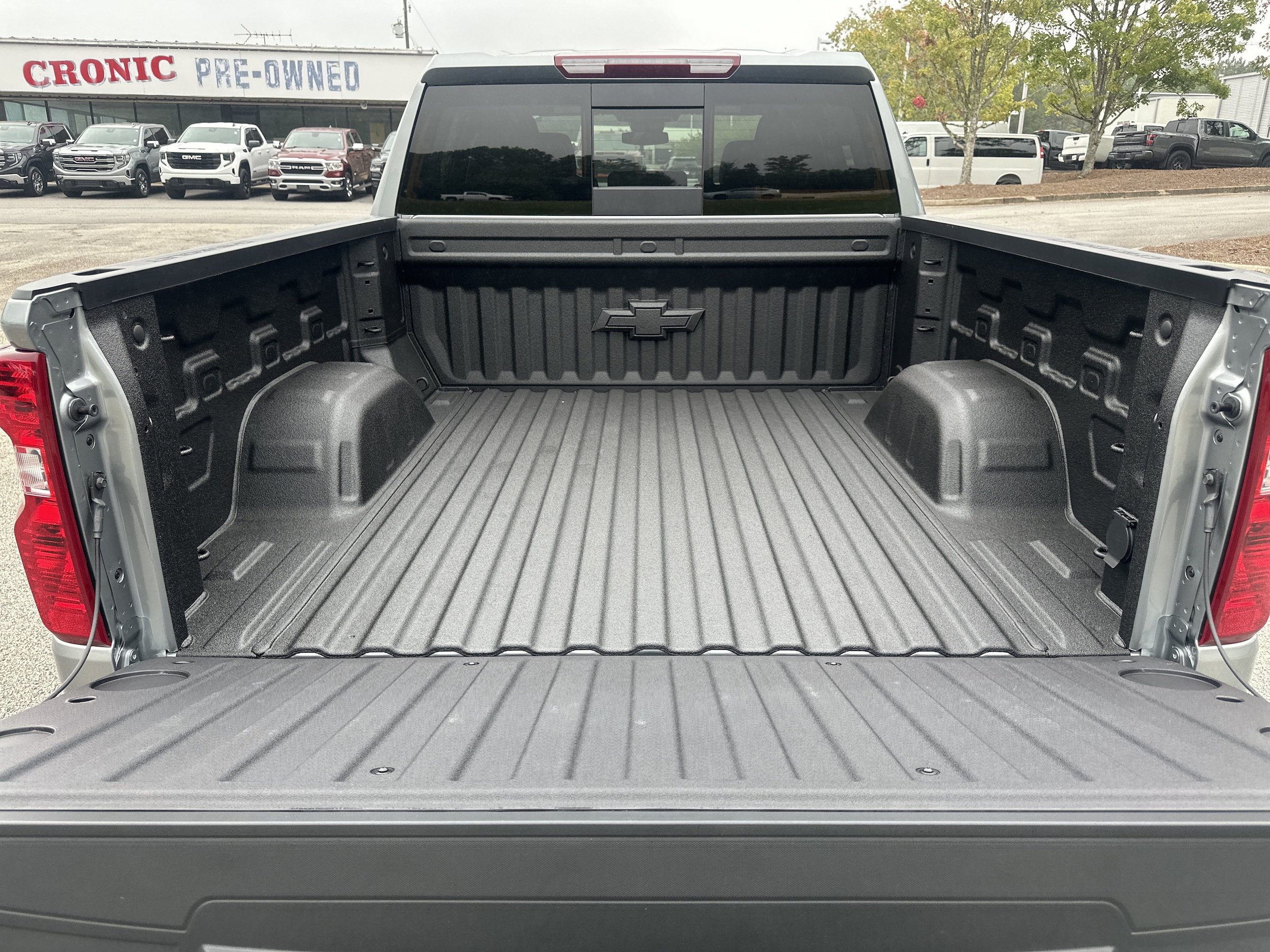 New 2026 Chevrolet Silverado 1500 LT w/ Leather Package AWD/4WD image 18