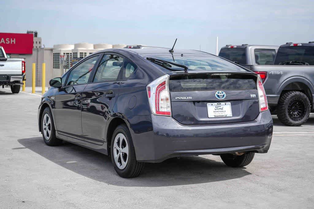 Used 2015 Toyota Prius Two w/ Preferred Accessory Package FWD image 8