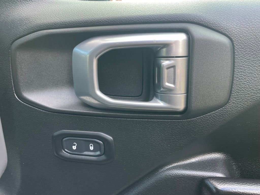 Used 2020 Jeep Wrangler Unlimited Sport image 15